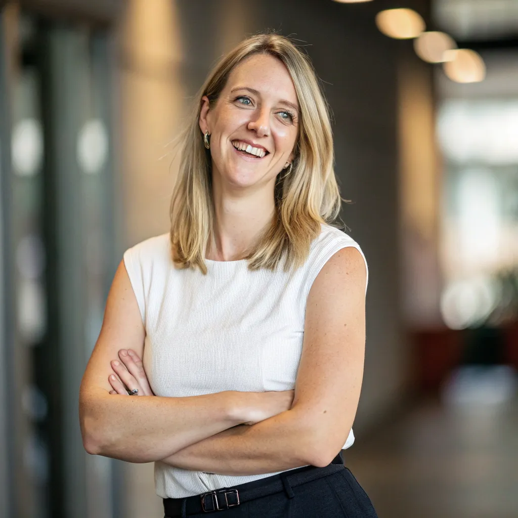 Photo of Sarah Thompson